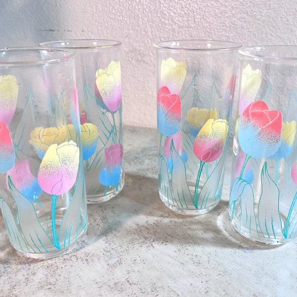 Set of Culver Tulip Acrylic Serving Tray Pitcher Tumblers - Picture 2 of 10